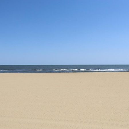 Beach Luxury Oceanfront バージニアビーチ エクステリア 写真