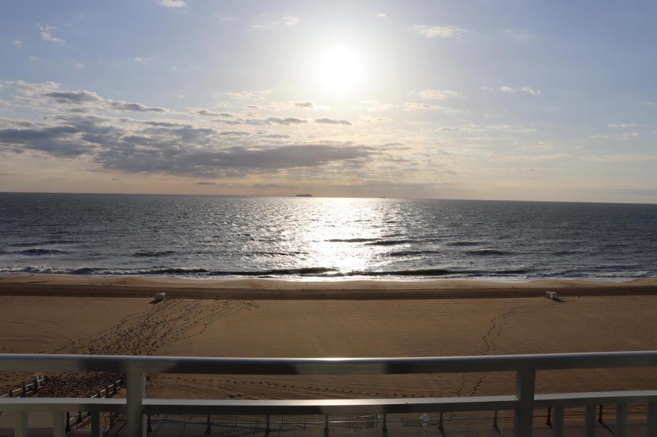 Beach Luxury Oceanfront バージニアビーチ エクステリア 写真