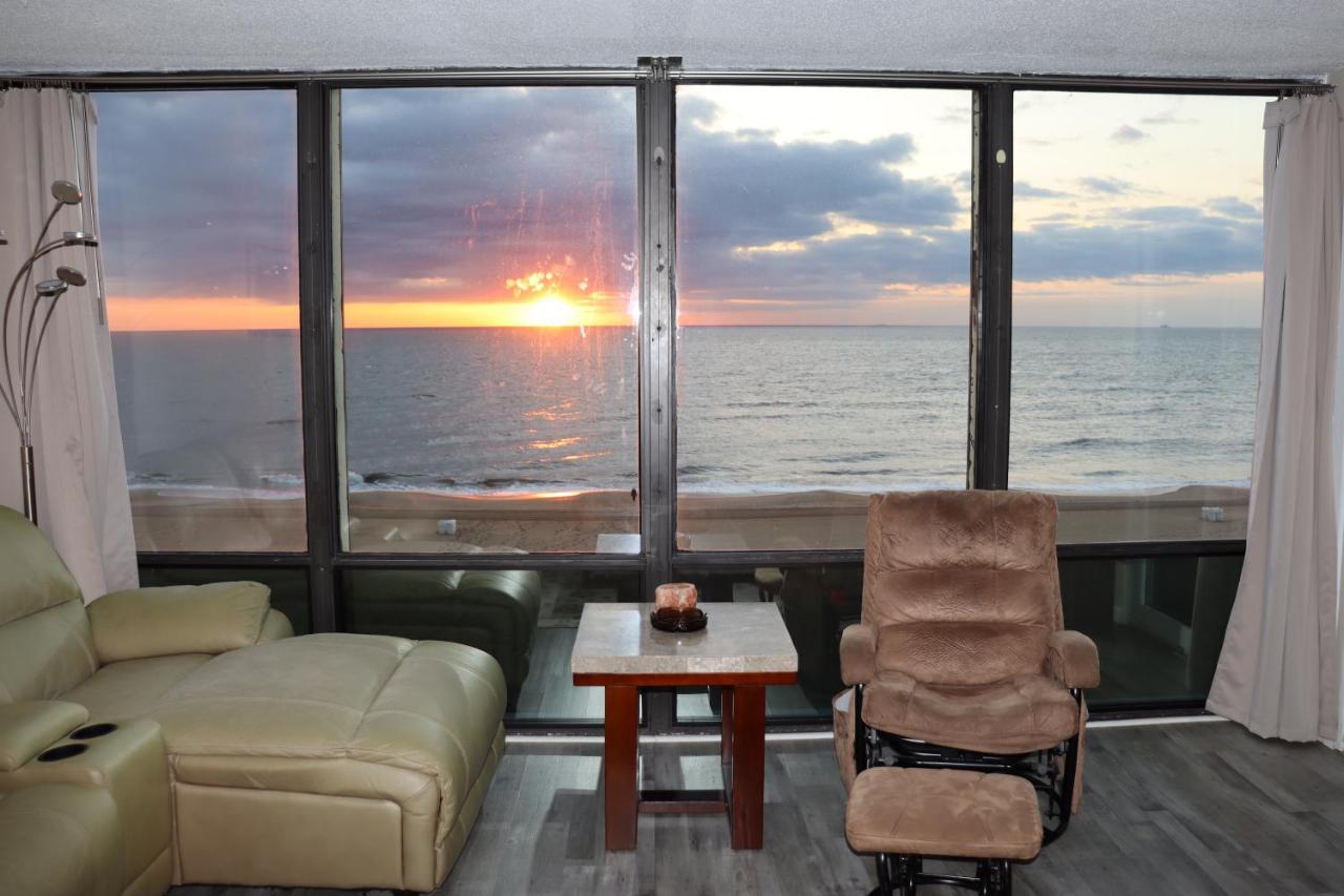 Beach Luxury Oceanfront バージニアビーチ エクステリア 写真