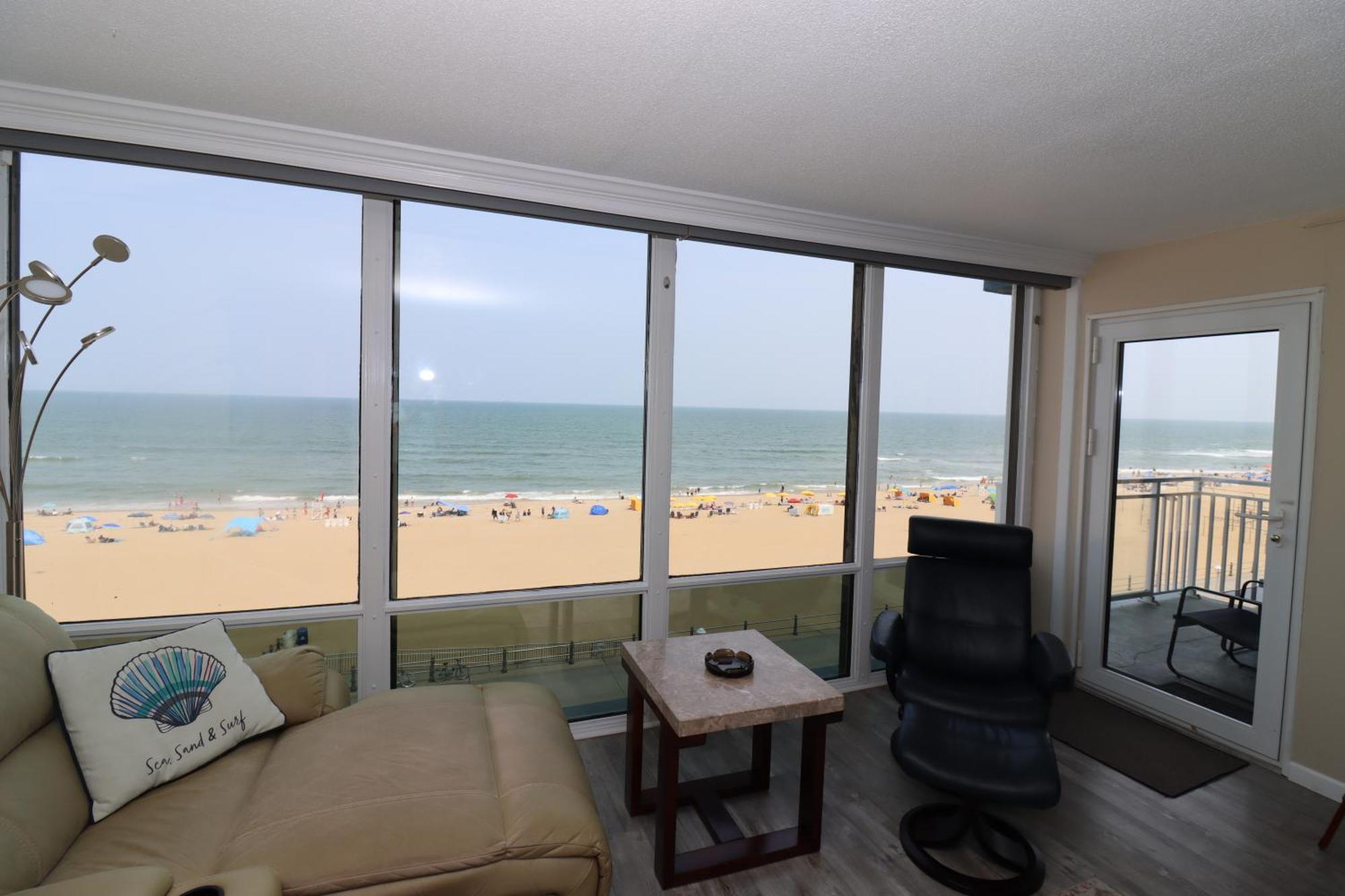 Beach Luxury Oceanfront バージニアビーチ エクステリア 写真